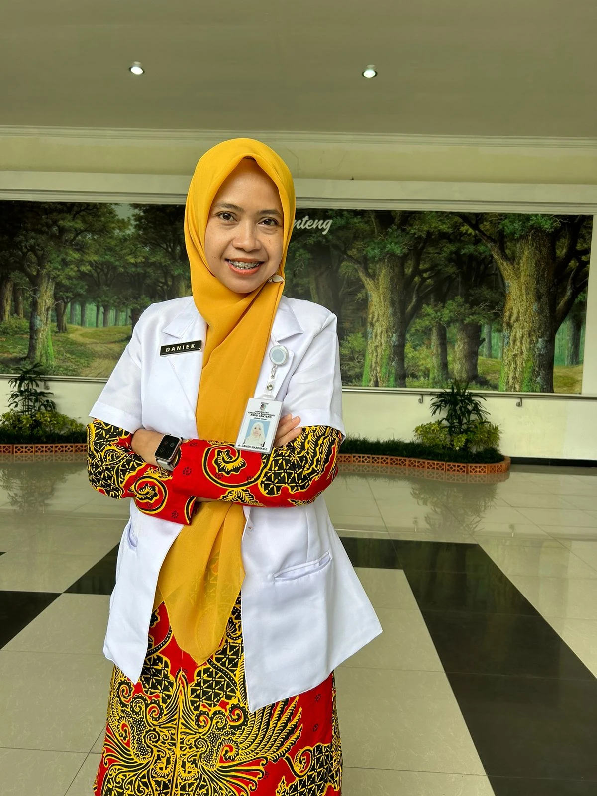 dr. Daniek Wardhani